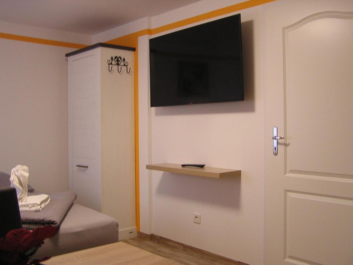Haus Thomas II Apartment เนาม์บวร์ก ภายนอก รูปภาพ