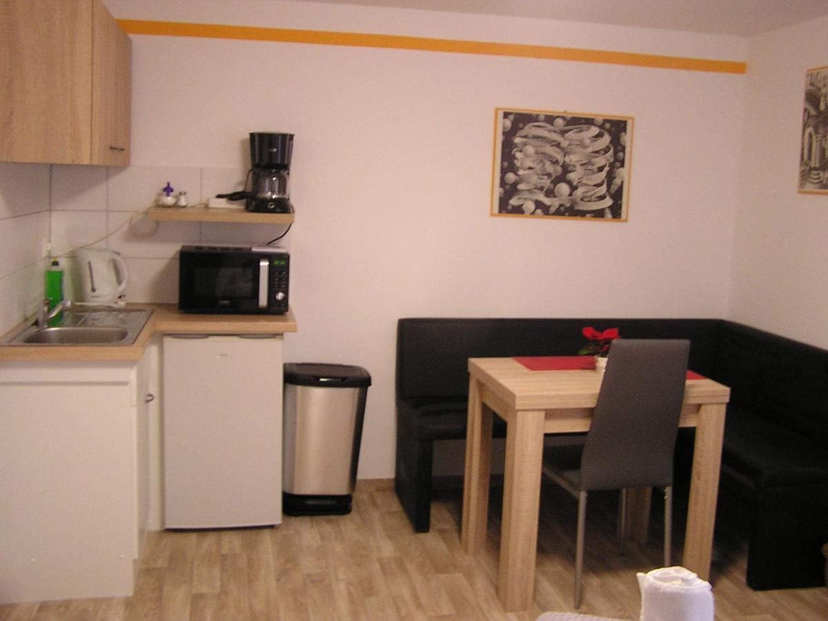Haus Thomas II Apartment เนาม์บวร์ก ภายนอก รูปภาพ